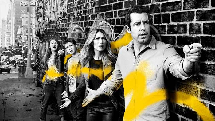 Постер сериала «В объезд»