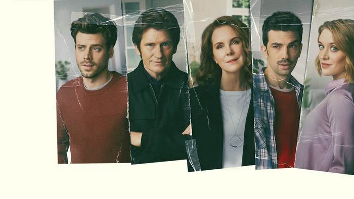 Постер сериала «Рождество с семейкой Муди»