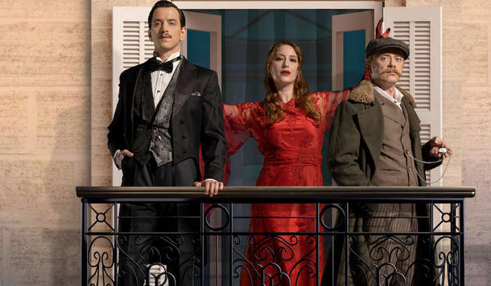 Постер сериала «Полночь в отеле Пера Палас»