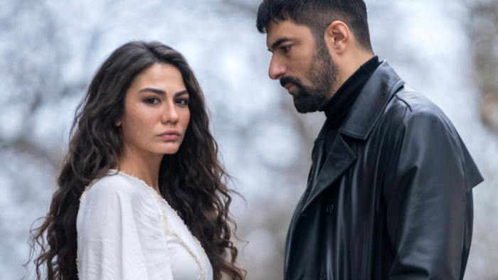 Постер сериала «Меня зовут Фарах»