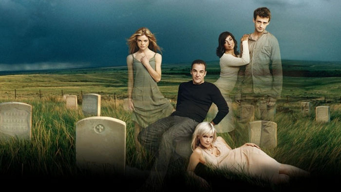 Постер сериала «Мертвые, как я»