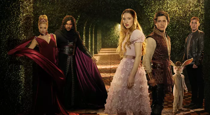 Постер сериала «Однажды в стране чудес»