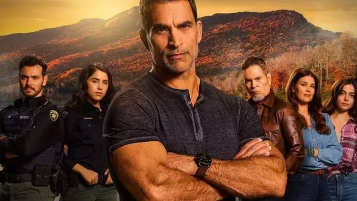 Постер сериала «Голубой хребет»