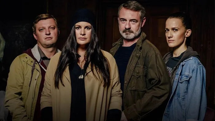 Постер сериала «Голова медузы»