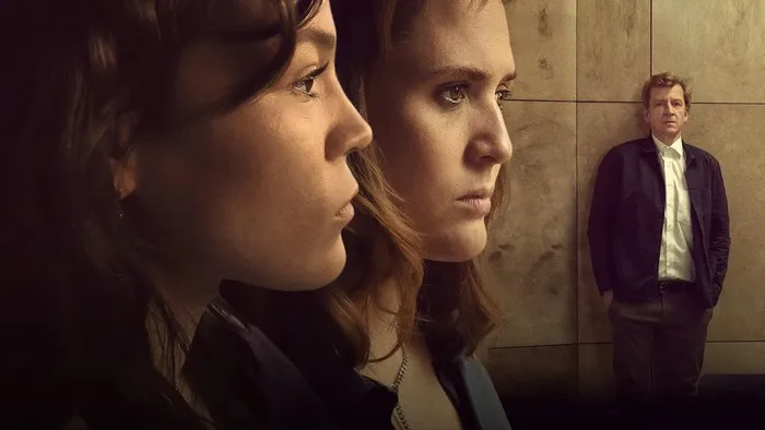 Постер сериала «37 секунд»
