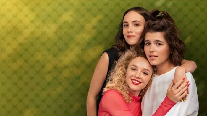 Постер сериала «Взрослые»