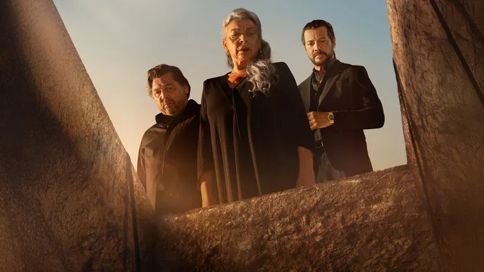 Постер сериала «Две могилы»