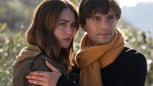Кадр 2 из сериала Запутанная история Аманды Нокс