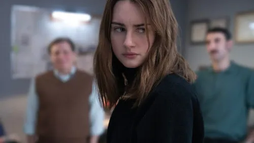 Кадр 2 из сериала Запутанная история Аманды Нокс