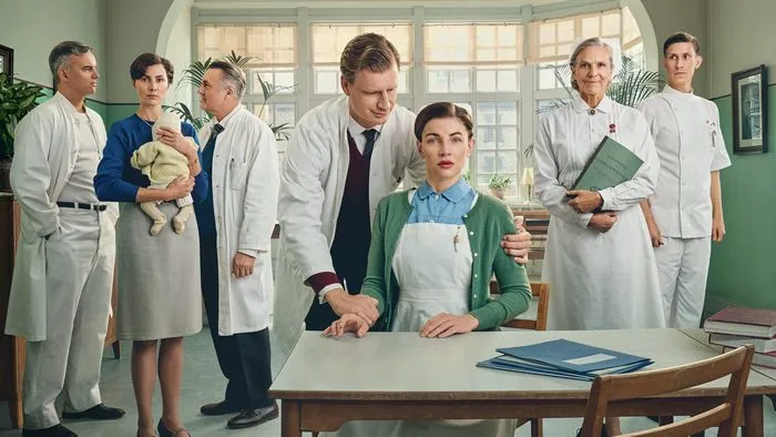 Постер сериала «Школа медсестёр»