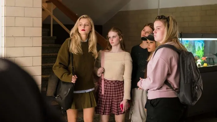 Постер сериала «Стыд. Хорватия»
