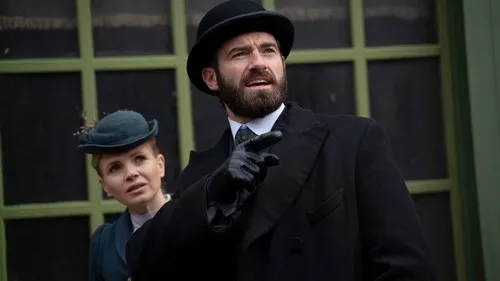 Кадр 3 из сериала Мисс Скарлет и Герцог