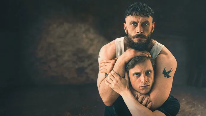 Постер сериала «Получеловек»