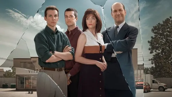 Постер сериала «Стеклянный дом»