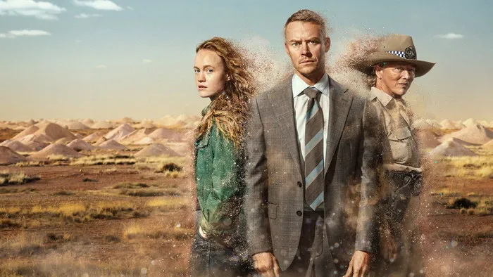 Постер сериала «Сокровище и грязь»